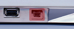 USBケーブル1本で、PC/Macの両機種に対応